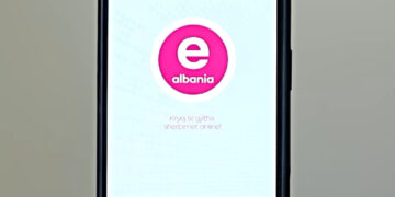 Edi Rama njofton: Taksat e mjeteve do të paguhen online nga sot