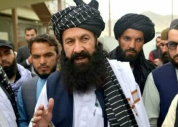 Talebanët ndalojnë librat e shkruara nga gratë në universitete