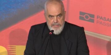 Rama për shkarkimin e Veliajt: Një kryetar i lidhur këmbë e duar, duhet të ecim para për kryeqytetin