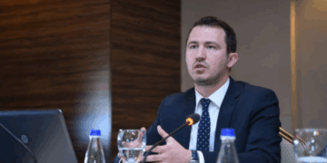 Krasniqi: Kriza politike është e qëllimshme, sulmet ndaj Kushtetueses janë të rrezikshme