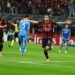 Milani triumfon ndaj Napolit, ngjitet në krye të Serie A dhe i jep fund serisë prej 16 ndeshjesh pa humbje të rivalëve