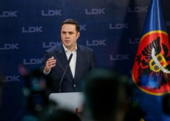 Abdixhiku: Të bashkohemi t’i japim fund kësaj çmendurie politike