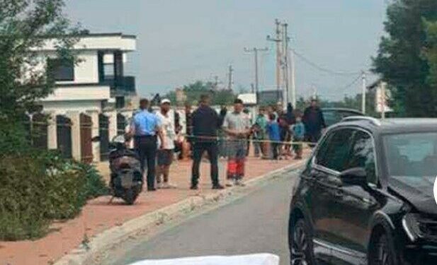 Policia për aksidentin fatal në Pejë: Çiklisti tejkaloi shpejtësinë e u përplasë me veturën