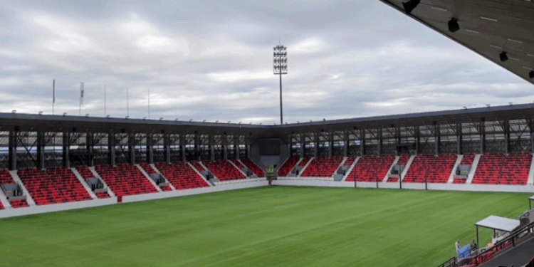 Ende e pasigurt nëse ndeshja Serbi-Shqipëri në Leskovac luhet pa tifozë