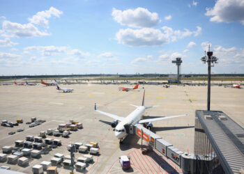 Sulm kibernetik ndaj aeroporteve evropiane shkakton vonesa dhe anulime në Londër, Bruksel dhe Berlin
