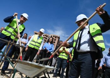 Kurti e Bulliqi Përurojnë në Podujevë  Kuzhinë Qendrore dhe çerdhe moderne