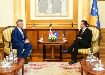 Kryetari i Kuvendit, Dimal Basha, priti Ambasadorin britanik Jonathan Hargreaves