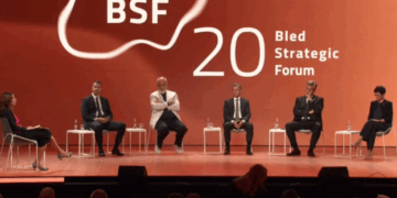 Rama në Forumin e Bledit: “Shqipëria besnike ndaj BE-së, Europa duhet të bëhet Shtetet e Bashkuara të Europës ose do shpërbëhet”