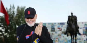 Rama: Ka plazhe ku i trajtojnë vizitorët si skllevër, sikur do hanë shkopin e çadrës