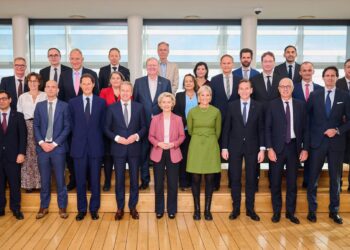 Samiti i BE-së për automobilat: Fokus strategjik në makinat elektrike deri në vitin 2035