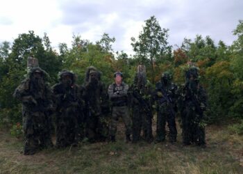 FSK trajnon snajperistë për operacione në distanca të largëta