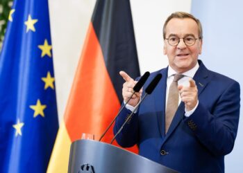 Ministri gjerman i Mbrojtjes kundërshton planin e von der Leyen për dërgimin e trupave të BE-së në Ukrainë