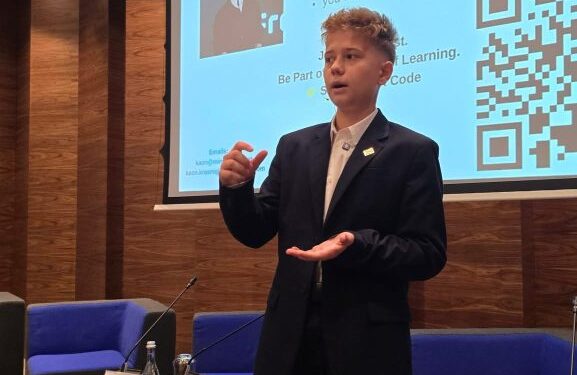 14-vjeçari nga Kosova hyn fuqishëm në fushën e AI, projekti i tij hap rrugën për përfaqësim ndërkombëtar në teknologji