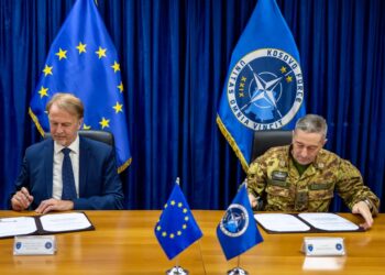 KFOR dhe Zyra e BE-së në Kosovë nënshkruajnë Memorandum Bashkëpunimi për situata kritike