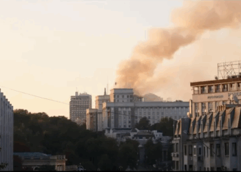 Rusia godet Kievin me dronë dhe raketa: të paktën 2 të vdekur, përfshirë një fëmijë