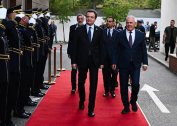 Kurti në 26-vjetorin e Policisë së Kosovës: “Policia është themeli i sigurisë sonë, sakrifica e të rënëve porosi për Kosovën më të sigurt”