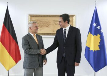 Kryeministri Kurti priti në takim lamtumirës ambasadorin gjerman Jorn Rohde