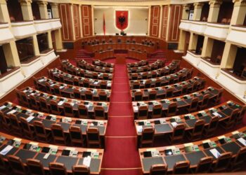 Seanca e parë e legjislaturës së XI-të: 140 deputetë betohen, PS propozon Niko Peleshin për kryetar Kuvendi