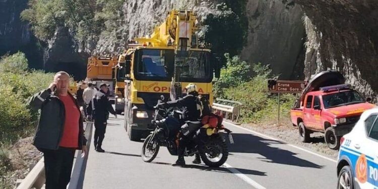 Shtetas i Kosovës humb jetën në aksident me kamion në lumin Moraça, Bezdan