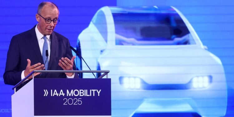 Merz kundër ndalimit të motorëve me djegie: BE-ja në qendër të debatit për industrinë e makinave