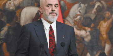 ‘E kam maru një hytbe’- Edi Rama ironizon dëshmitarin e Prokurorisë Speciale në Hagë