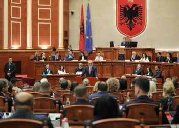 Qeveria “Rama 4” merr votëbesimin në Kuvend për 25 minuta, ministrat betohen nesër te Presidenti Begaj