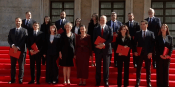 Qeveria “Rama 4” nis zyrtarisht detyrën, kabineti u betua para Presidentit Begaj