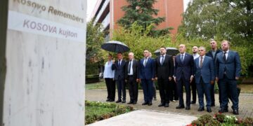 11 Shtatori 2001 – Haradinaj nderon viktimat dhe riafirmon miqësinë me SHBA-të