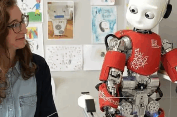 Duart robotike ndihen si pjesë e trupit të njeriut: Eksperiment i jashtëzakonshëm i bashkëveprimit njeri-robot