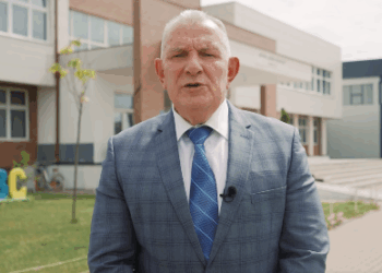 Mësim, kreativitet dhe siguri: Buja shpall programin për klasat fillore