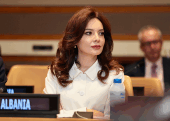 Kryediplomatja shqiptare: Çdo moskuptim i Kosovës me SHBA’në na shqetëson