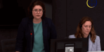 Dy përfaqësuese të qeverisë amerikane në Hagë me Rubinin: Po përdor dokumente të brendshme, s’duam të ndërhyjmë, por …