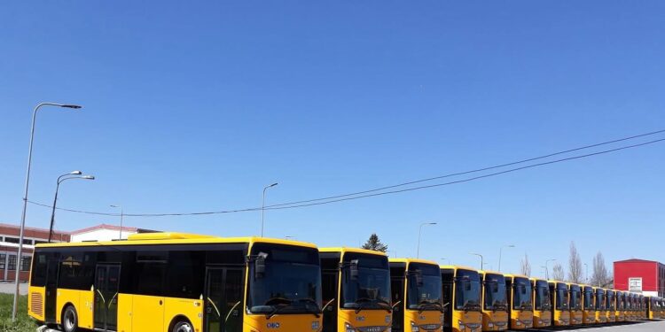 Flota e transportit publik rritet dhe modernizohet me 90 autobusë të rinj