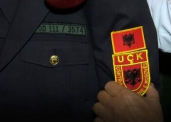 Uniforma e veteranëve kushton plot 350 euro