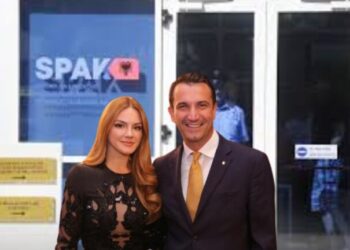 SPAK trondit Shqipërinë: 13 akuza për Veliajn, 12 për Ajola Xoxën – hetimet zbulojnë korrupsion, pastrim parash dhe pasuri të fshehura