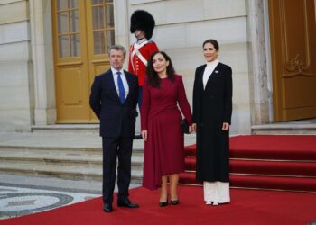 Presidentja: Faleminderit Lartmadhërive të Tyre, Mbretit dhe Mbretëreshës së Danimarkës, për mikpritjen e ngrohtë në Kopenhagë
