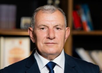 Shukri Buja mban mitingun përmbyllës në Lipjan