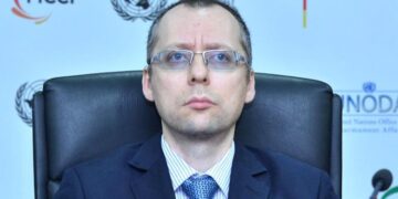 “Putini s’do të dorëzohet” – Ish-diplomati rus shpërthen: Evropa është fëminore, naive dhe do të vetëshkatërrohet nëse nuk zgjohet tani!