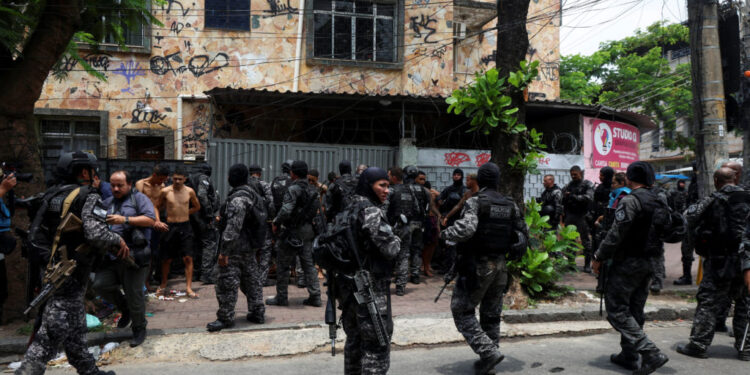 Të paktën 132 të vdekur pas operacionit më të përgjakshëm policor në Rio de Janeiro