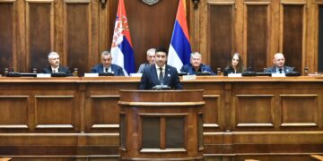 Deputeti i Malit të Zi, Dajkoviq me fjalim në Kuvendin e Serbisë: “Kosova është zemra e Serbisë”