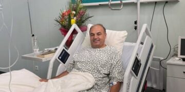 Enver Hoxhaj i nënshtrohet operacionit pas lëndimit në këmbë: “Po rikuperohem gradualisht”