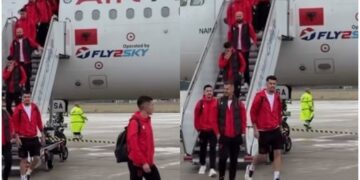 Kombëtarja e Shqipërisë ateron në aeroportin e Nishit