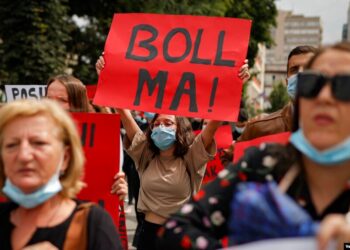 Raporti thotë se Kosova është ndër vendet më të sigurta në Evropë – gratë thonë: “Ne nuk ndihemi të sigurta as kur ecim natën”