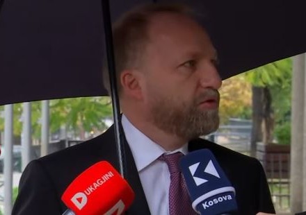 Tahiri: PDK nuk përjashton mundësinë e formimit të qeverisë nëse dështon Kurti