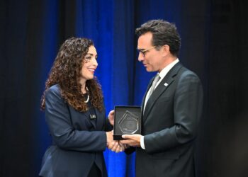 Asambleja Parlamentare e NATO-s i ndanë Presidentes Osmani Çmimin për Gratë, Paqen dhe Sigurinë