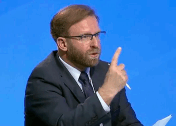 Haki Abazi me akuza: Adelina Ismaili mori para të mëdha nga Kurti për të ndikuar në zgjedhje