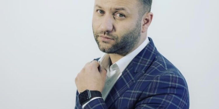 “Lujta, menxi po pres…” – Ermal Panduri reagon pas paralajmërimit të padisë nga Faton Peci