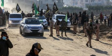 Hamasi pranon të dorëzojë armët, por vendos kushte të rrepta – kërkon garanci nga SHBA për tërheqjen e Izraelit nga Gaza