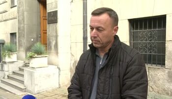 Protestë e serbëve nga Kosova në Beograd: “Pushime nga puna në ndërmarrjet publike për ata që janë kundër Listës Serbe”