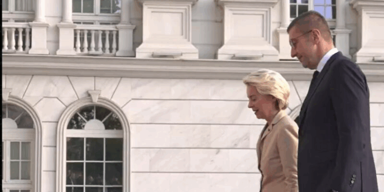 Ursula von der Leyen në Shkup dhe Prishtinë: “Keni punë për të kryer, pastaj mund të flasim”